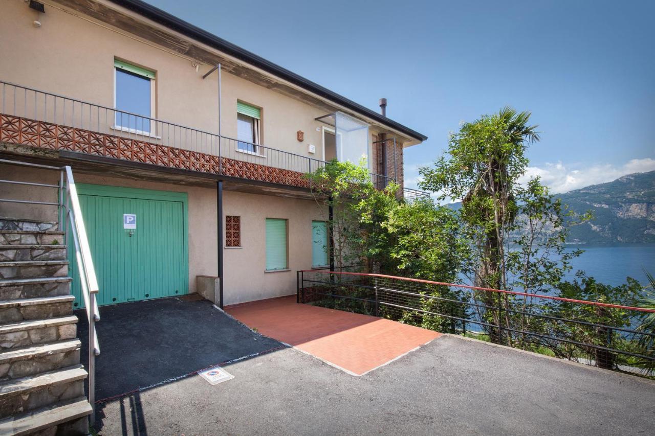 Apartment Windows On The Lake Malcesine Exterior foto