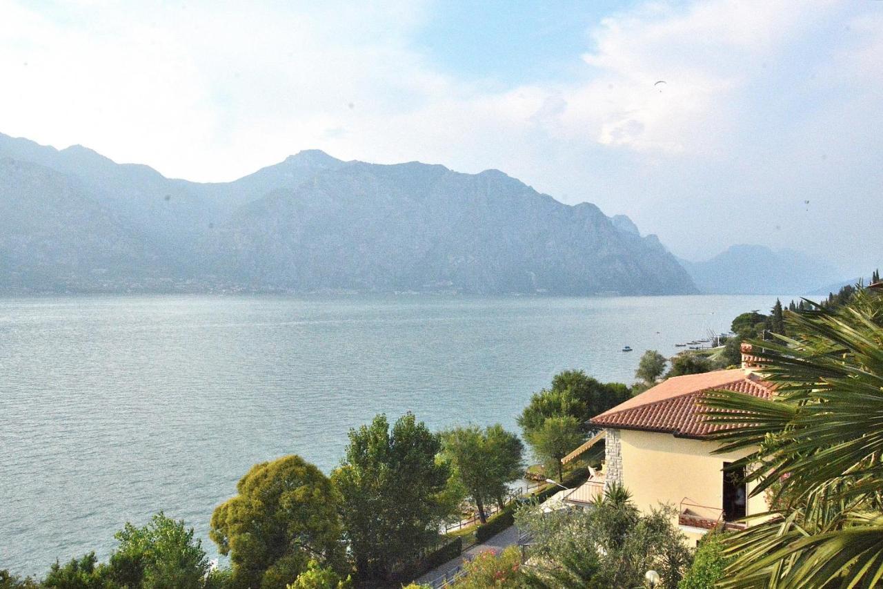 Apartment Windows On The Lake Malcesine Exterior foto